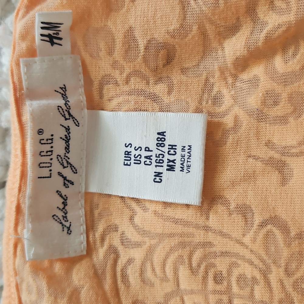H&M Orange Tee - Picture 3 of 4
